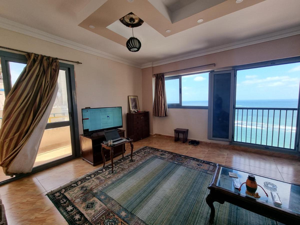 Panoramic Sea View Zamzm Flat Miami Family شقة فندقية زمزم بانورما بشاطئ ميامي - الاسكندرية صف اول مباشر علي بحر - عائلات فقط Alexandria Bagian luar foto