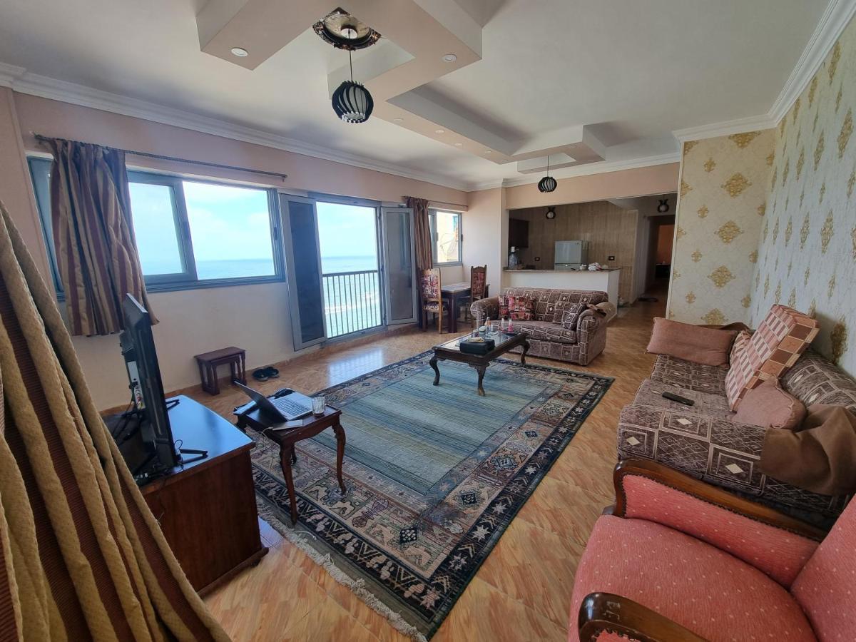 Panoramic Sea View Zamzm Flat Miami Family شقة فندقية زمزم بانورما بشاطئ ميامي - الاسكندرية صف اول مباشر علي بحر - عائلات فقط Alexandria Bagian luar foto