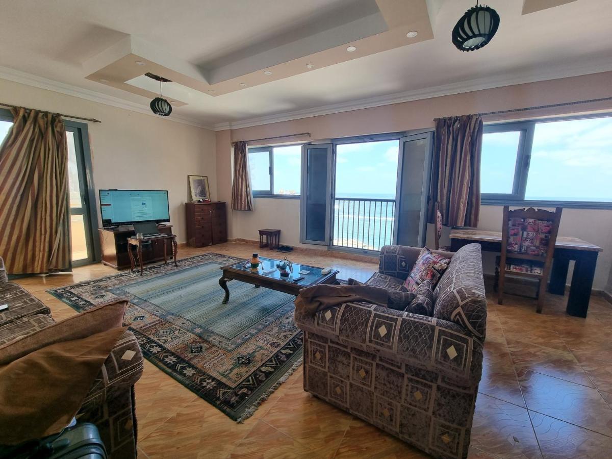 Panoramic Sea View Zamzm Flat Miami Family شقة فندقية زمزم بانورما بشاطئ ميامي - الاسكندرية صف اول مباشر علي بحر - عائلات فقط Alexandria Bagian luar foto