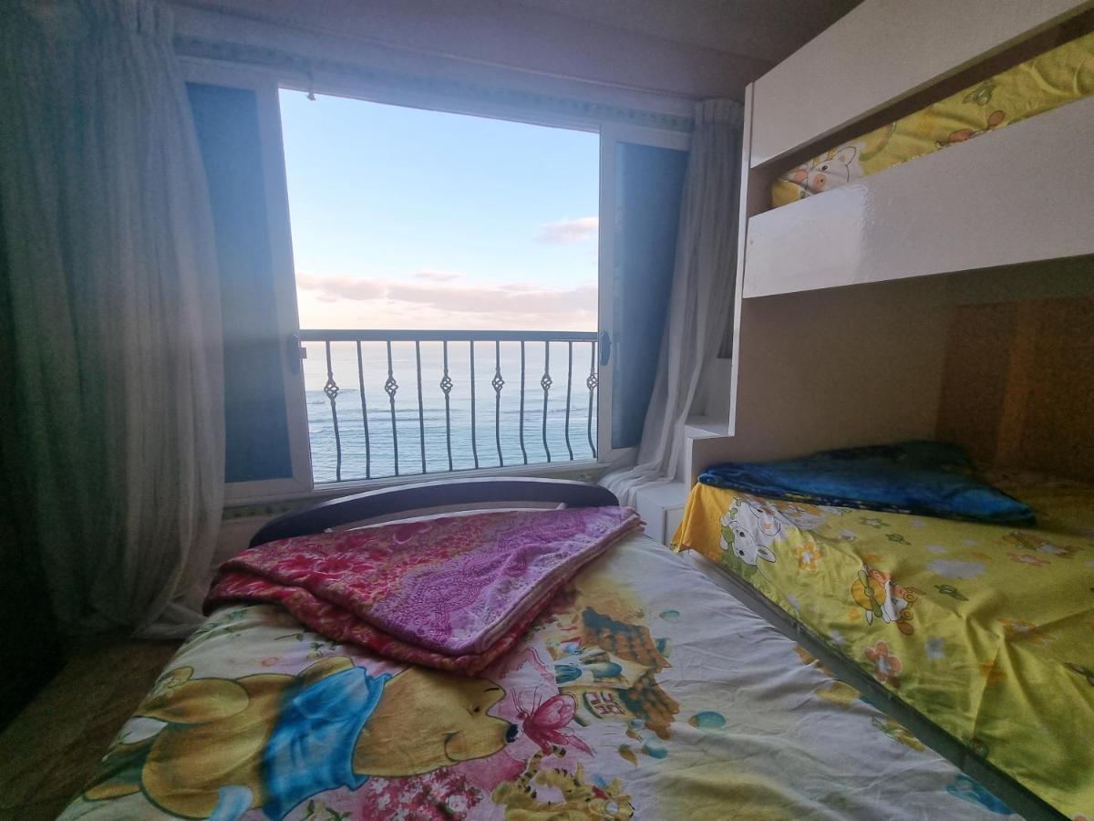 Panoramic Sea View Zamzm Flat Miami Family شقة فندقية زمزم بانورما بشاطئ ميامي - الاسكندرية صف اول مباشر علي بحر - عائلات فقط Alexandria Bagian luar foto