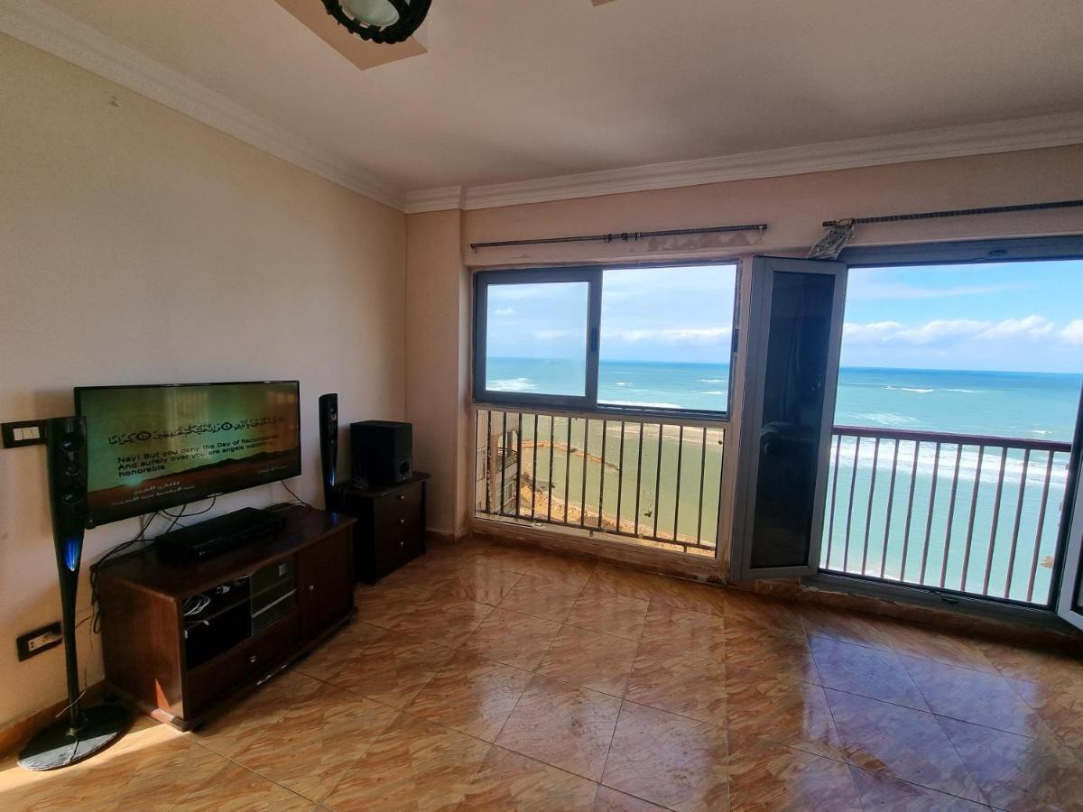 Panoramic Sea View Zamzm Flat Miami Family شقة فندقية زمزم بانورما بشاطئ ميامي - الاسكندرية صف اول مباشر علي بحر - عائلات فقط Alexandria Bagian luar foto