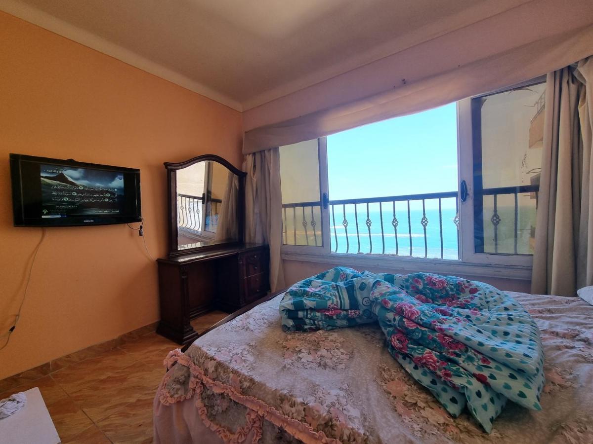 Panoramic Sea View Zamzm Flat Miami Family شقة فندقية زمزم بانورما بشاطئ ميامي - الاسكندرية صف اول مباشر علي بحر - عائلات فقط Alexandria Bagian luar foto